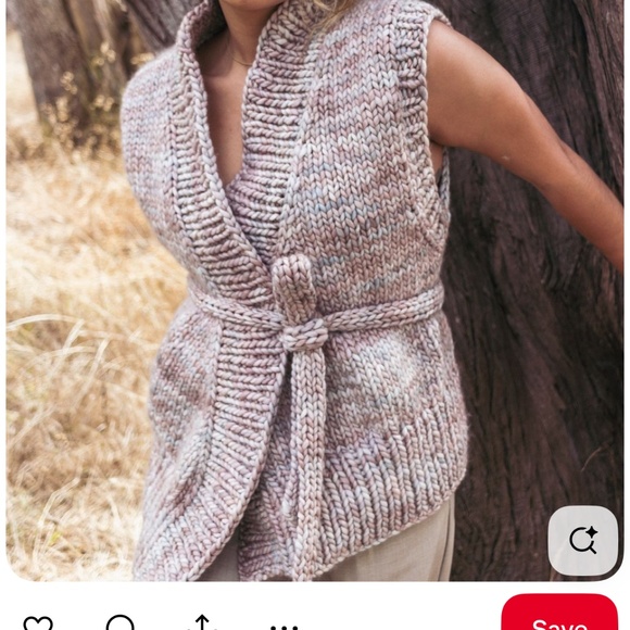 Eden Brand Knits black turtleneck cropped vest - Picture 5 of 8